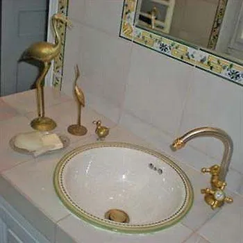 Bed & Breakfast Charonne 2 4*