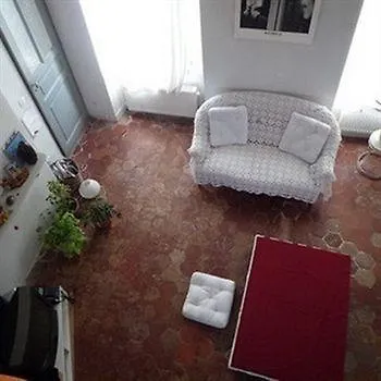 Charonne 2 Bed & Breakfast Parijs